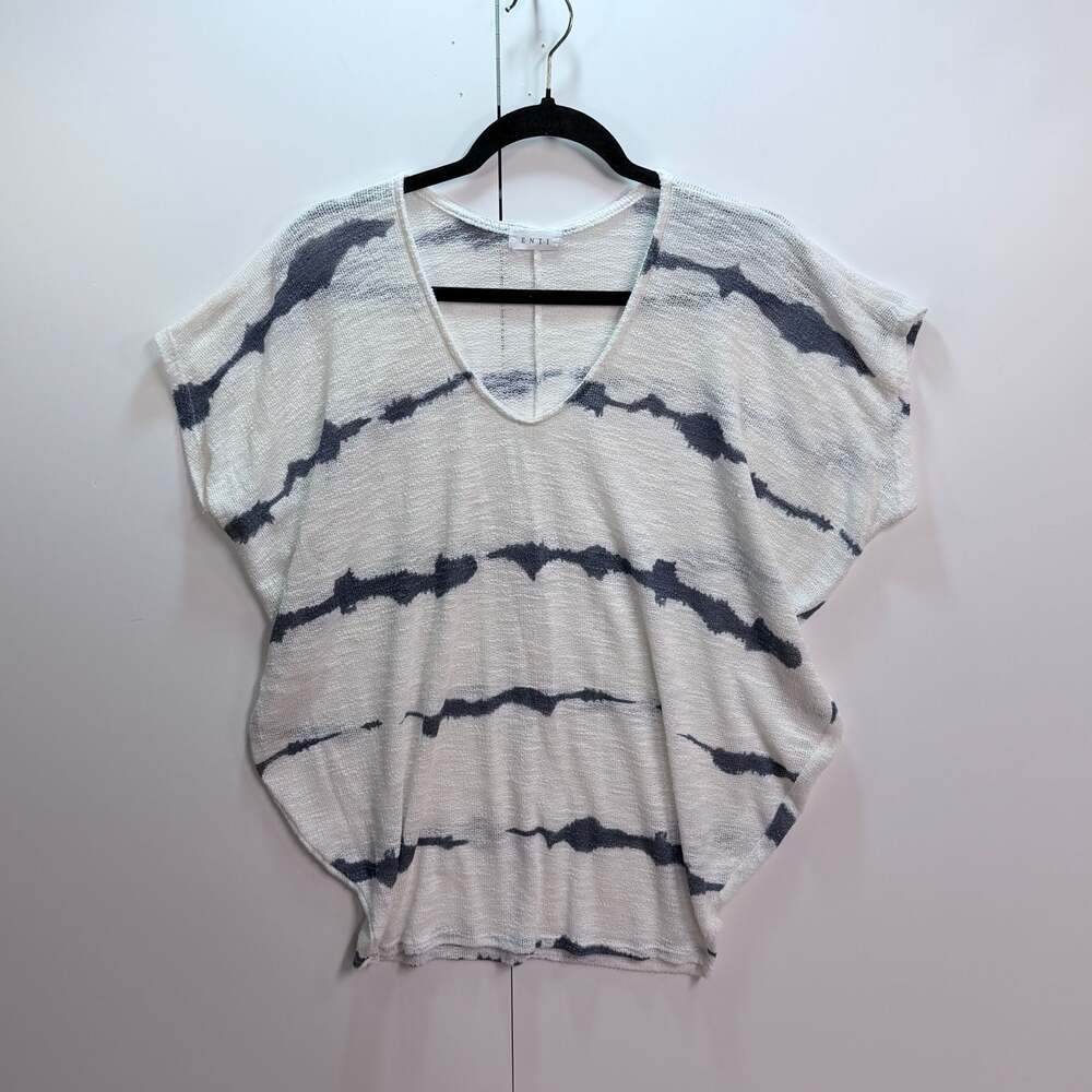 Enti V-Neck Striped Dolman Short Sleeve Lightweight Top